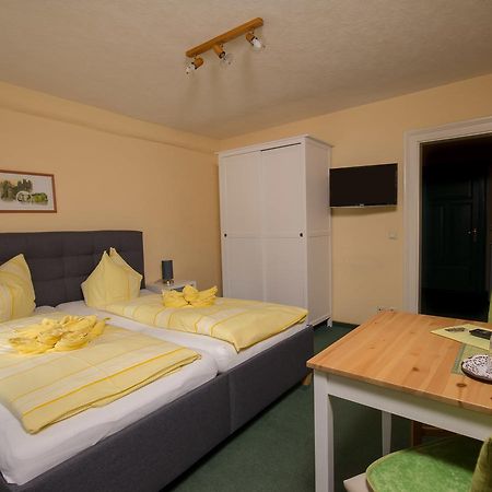 Pension Immergruen Kurort Jonsdorf Bagian luar foto