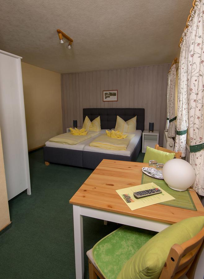 Pension Immergruen Kurort Jonsdorf Bagian luar foto