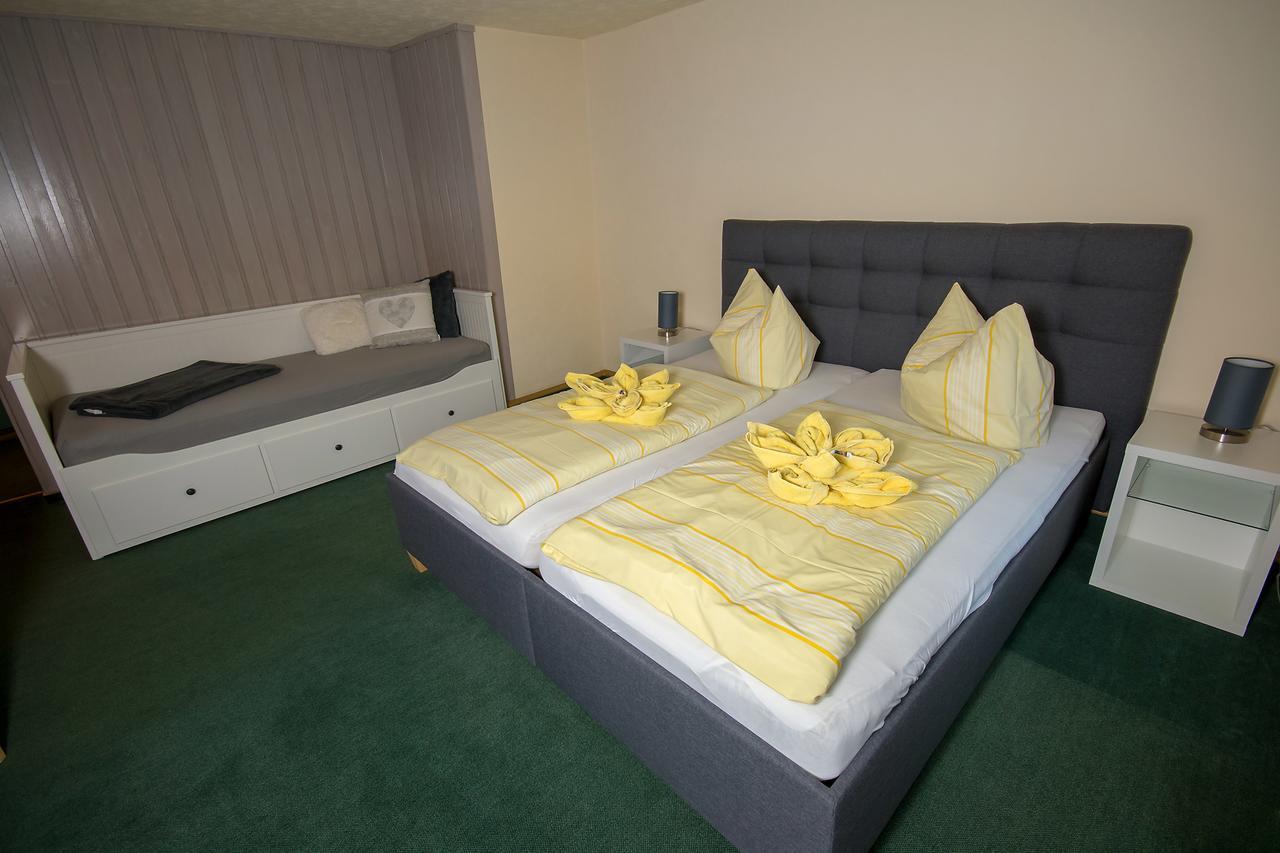 Pension Immergruen Kurort Jonsdorf Bagian luar foto